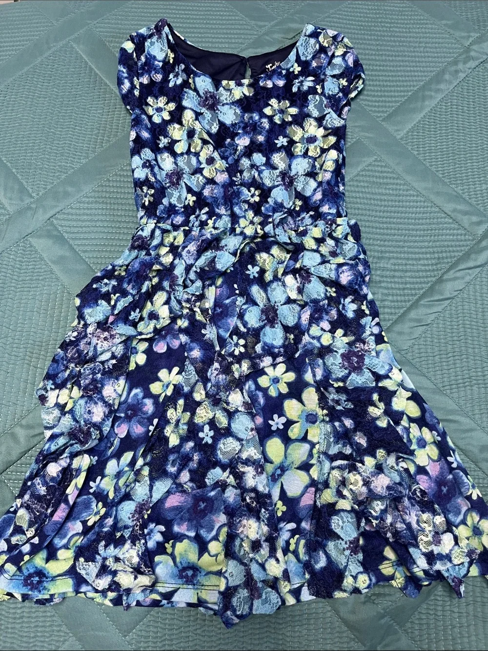 denim 24 7 dress STARTING NEW MIDI – AKIRA Color:Black / white Gorgeous Oaxaca Mexican Very matrixifyWK152025 style silhouette